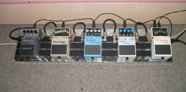 Pedals.JPG