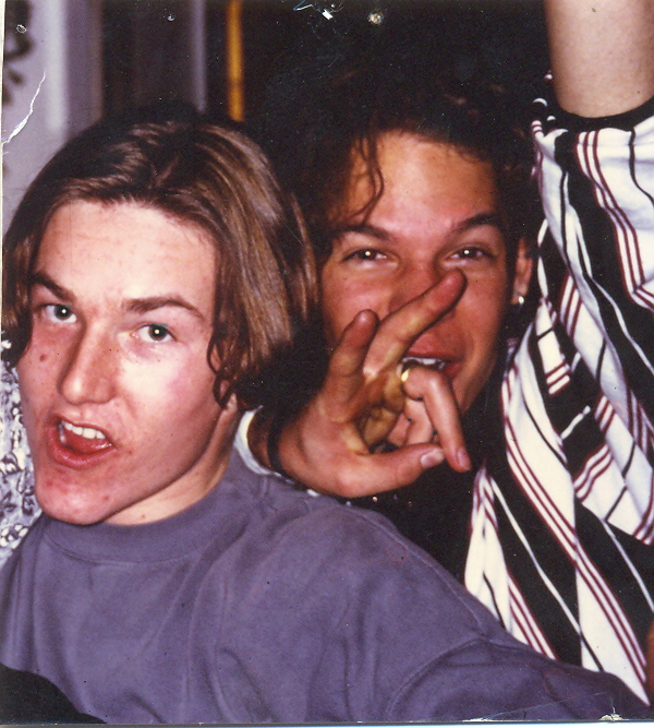 The guy at right was I 1990 in the disco OZ